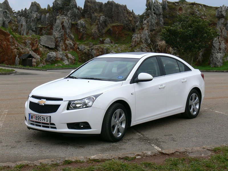 chevrolet-cruze-lt-18-16v-141k