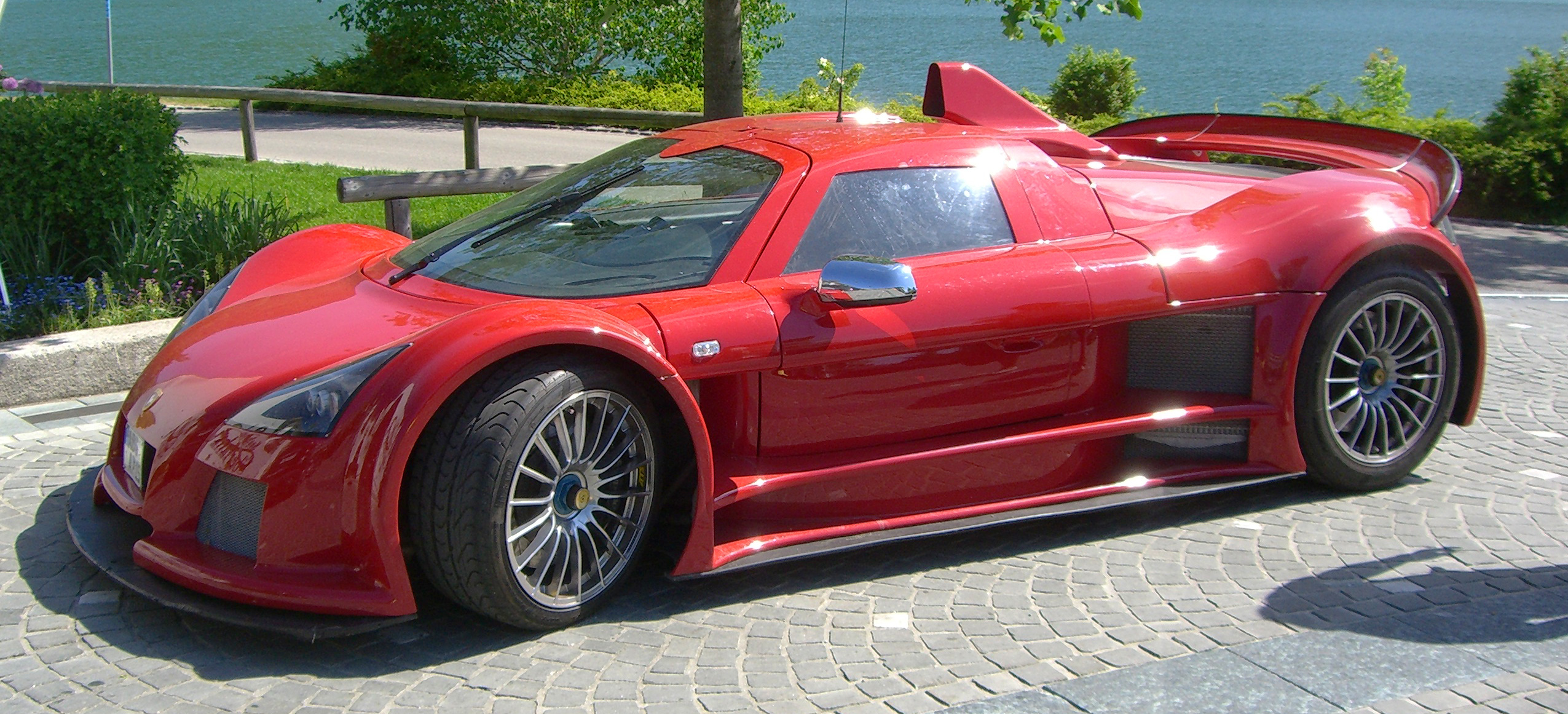 gumpert-apollo-145e3